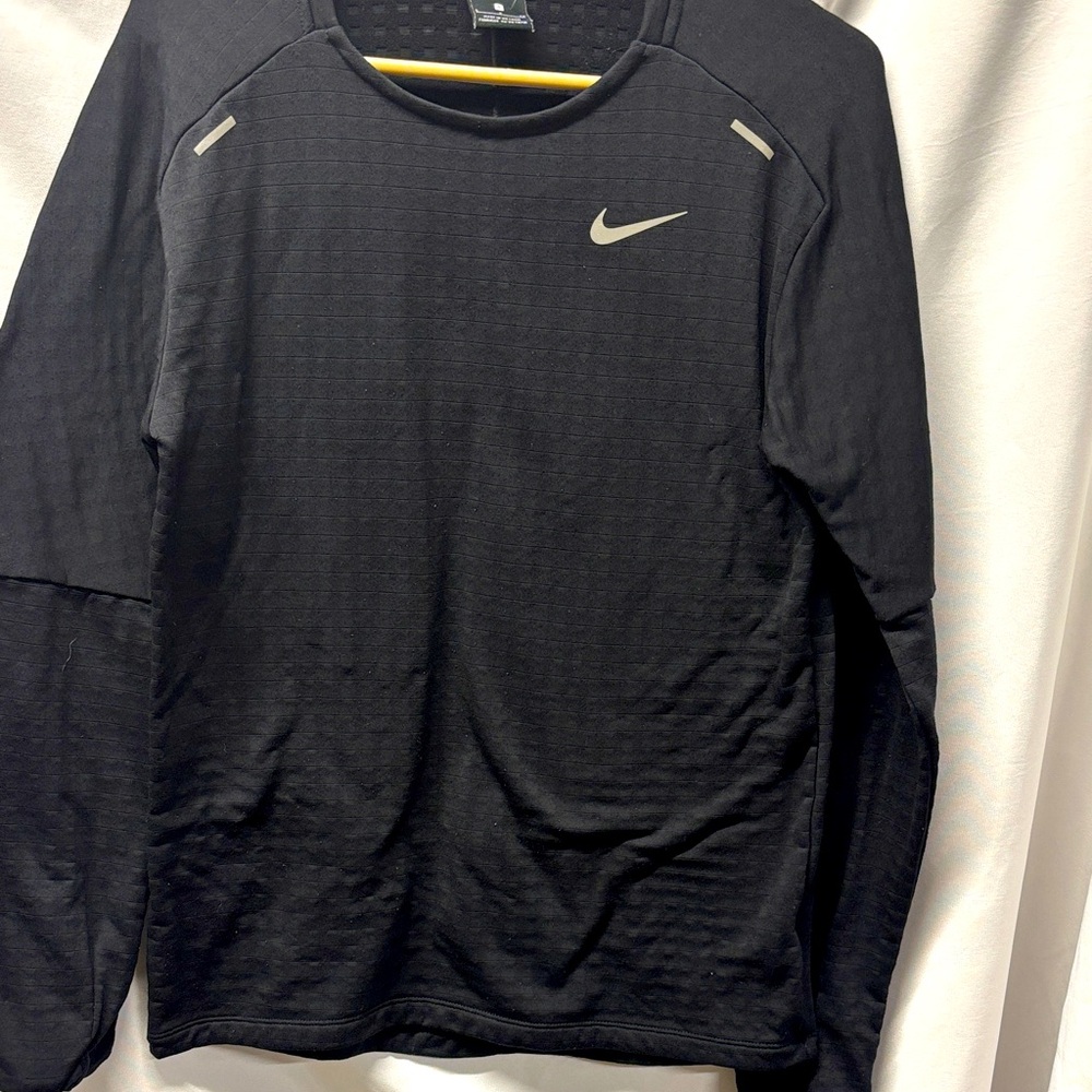 Nike Men's Black Long Sleeve Tee
